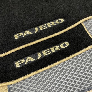 Ворсовые коврики на Mitsubishi Pajero III 1999&nbsp;-&nbsp;2006 в Хабаровске