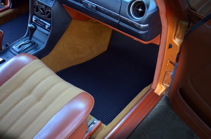 Коврики на Mercedes W123 1975&nbsp;-&nbsp;1986 в Хабаровске