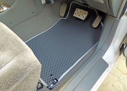 Ворсовые коврики на Toyota Corona Premio (T21) 1996 - 2001 в Хабаровске Ворсовые коврики на Toyota Corona Premio (T21) 1996 - 2001 в Хабаровске