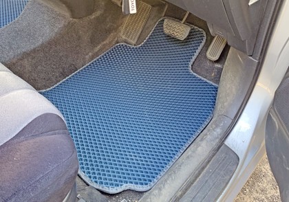 Коврики на Toyota Wish I 2003&nbsp;-&nbsp;2009 в Хабаровске