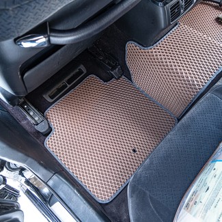 Коврики на Toyota Crown (S180) 2003&nbsp;-&nbsp;2008 в Хабаровске