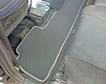 Коврики на Toyota Wish I 2003&nbsp;-&nbsp;2009 в Хабаровске