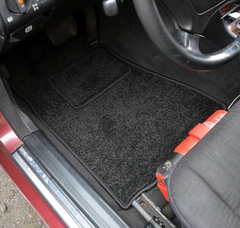 Ворсовые коврики на Mercedes C (W202) 1993 - 2000 в Хабаровске Ворсовые коврики на Mercedes C (W202) 1993 - 2000 в Хабаровске