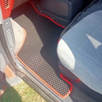 EVA коврики на Toyota Estima I 1990 - 1999 в Хабаровске EVA коврики на Toyota Estima I 1990 - 1999 в Хабаровске