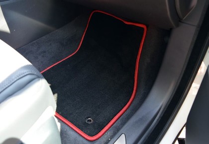 Коврики на Jaguar E-Pace 2017 - 2026 в Хабаровске Коврики на Jaguar E-Pace 2017 - 2026 в Хабаровске