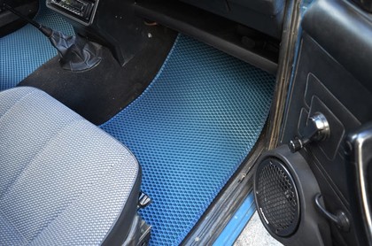 Коврики на Lada (ВАЗ) 2101, 2102, 2103, 2104, 2105, 2106, 2107 1970&nbsp;-&nbsp;2012 в Хабаровске
