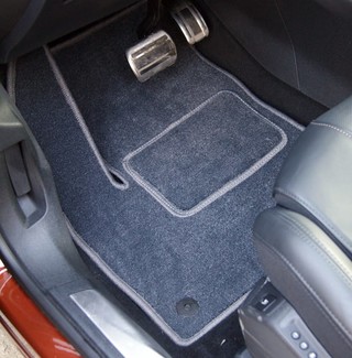 Коврики на Peugeot 3008 II 2016&nbsp;-&nbsp;2026 в Хабаровске