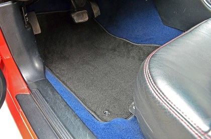 Ворсовые коврики на Ford Mustang IV 1993&nbsp;-&nbsp;2004 в Хабаровске