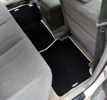 Ворсовые коврики на Toyota Chaser (X100) 1996 - 2001 в Хабаровске Ворсовые коврики на Toyota Chaser (X100) 1996 - 2001 в Хабаровске