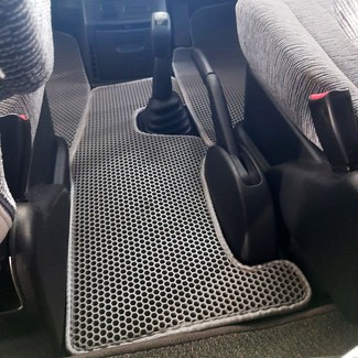 Ворсовые коврики на Mitsubishi Delica 4 1994&nbsp;-&nbsp;2007 в Хабаровске