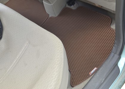 Ворсовые коврики на Toyota Belta 2005&nbsp;-&nbsp;2012 в Хабаровске