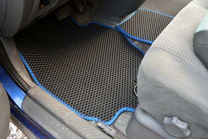 Ворсовые коврики на Mazda MPV II 1999&nbsp;-&nbsp;2006 в Хабаровске