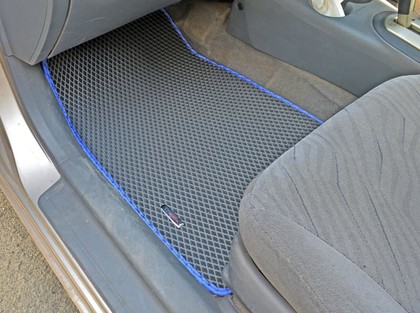 Ворсовые коврики на Honda Civic VII 4d 2000&nbsp;-&nbsp;2006 в Хабаровске