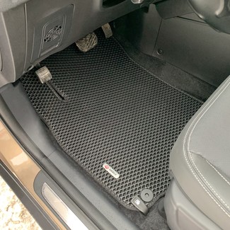 Коврики на Geely Emgrand X7 второй рестайлинг 2019&nbsp;-&nbsp;2022 в Хабаровске