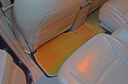 Ворсовые коврики на Toyota Highlander II 2007 - 2013 в Хабаровске Ворсовые коврики на Toyota Highlander II 2007 - 2013 в Хабаровске