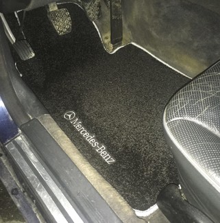 Ворсовые коврики на Mercedes E (W210) 1995 - 2002 в Хабаровске Ворсовые коврики на Mercedes E (W210) 1995 - 2002 в Хабаровске