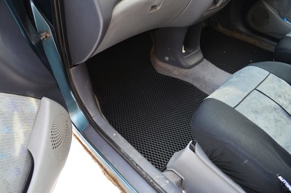 Ворсовые коврики на Toyota Raum I 1997&nbsp;-&nbsp;2003 в Хабаровске