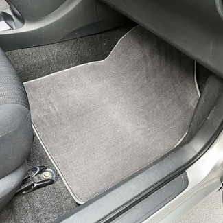 EVA коврики на Toyota Auris I 2006 - 2012 в Хабаровске EVA коврики на Toyota Auris I 2006 - 2012 в Хабаровске