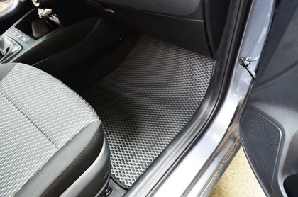 Ворсовые коврики на Solaris KRX 2024&nbsp;-&nbsp;2026 в Хабаровске