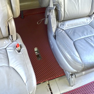 Коврики на Toyota Sienna II 2003 - 2010 в Хабаровске Коврики на Toyota Sienna II 2003 - 2010 в Хабаровске