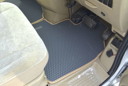 EVA коврики на Nissan Serena (C24) 1999 - 2005 в Хабаровске EVA коврики на Nissan Serena (C24) 1999 - 2005 в Хабаровске