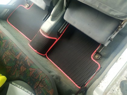 Коврики на Nissan Micra (K11) 1992&nbsp;-&nbsp;2003 в Хабаровске