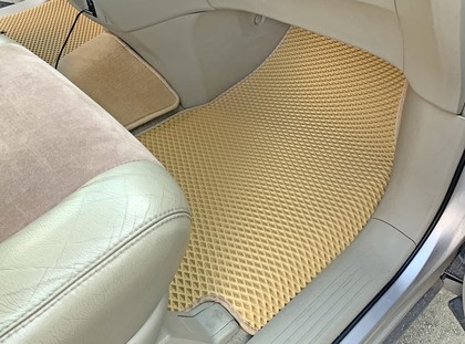 Коврики на Toyota Previa (XR30, XR40) 2000&nbsp;-&nbsp;2007 в Хабаровске