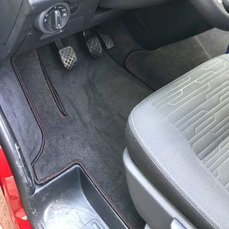 Коврики на Volkswagen Transporter (T5) 2003 - 2015 в Хабаровске Коврики на Volkswagen Transporter (T5) 2003 - 2015 в Хабаровске