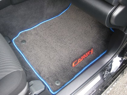 Ворсовые коврики на Toyota Camry (XV50) 2011&nbsp;-&nbsp;2018 в Хабаровске