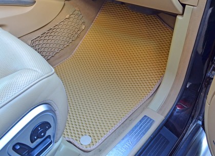 Ворсовые коврики на Mercedes ML (W164) 2005 - 2011 в Хабаровске Ворсовые коврики на Mercedes ML (W164) 2005 - 2011 в Хабаровске