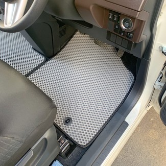 Коврики на Toyota Tank 2016&nbsp;-&nbsp;2020 в Хабаровске