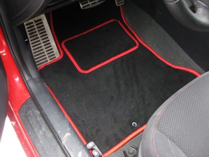 Коврики на KIA Cerato II 2009 - 2013 в Хабаровске Коврики на KIA Cerato II 2009 - 2013 в Хабаровске