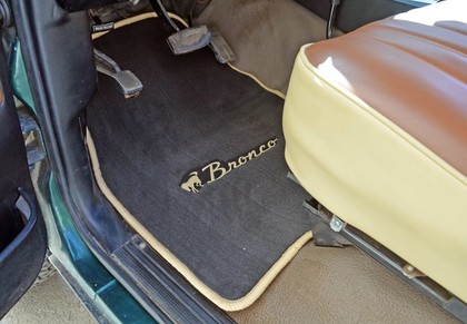 Коврики на Ford Bronco III 1980&nbsp;-&nbsp;1986 в Хабаровске