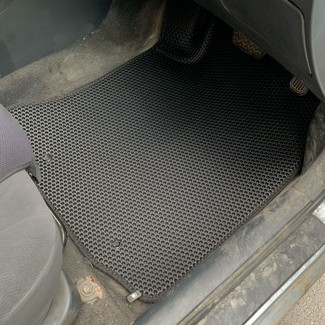 Коврики на Toyota Allex 2001&nbsp;-&nbsp;2006 в Хабаровске