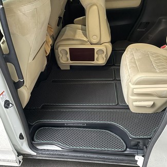 Коврики на Toyota Vellfire (H30) 2015&nbsp;-&nbsp;2023 в Хабаровске
