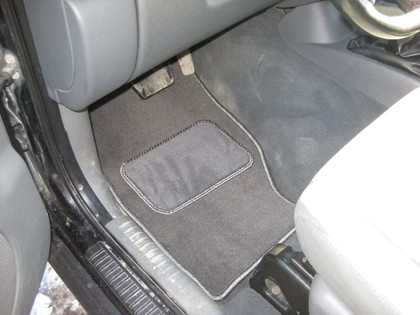 Ворсовые коврики на Jeep Liberty (KJ) 2001&nbsp;-&nbsp;2007 в Хабаровске
