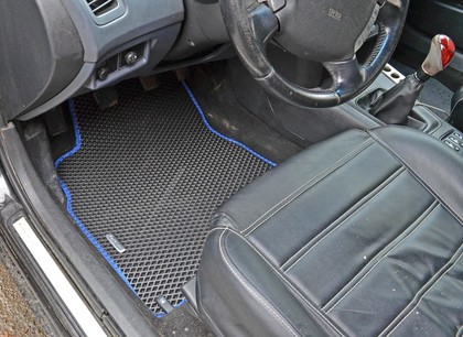 Коврики на Nissan Primera (P12) 2001 - 2008 в Хабаровске Коврики на Nissan Primera (P12) 2001 - 2008 в Хабаровске