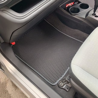 Коврики на Toyota Aqua (P10) 2011&nbsp;-&nbsp;2021 в Хабаровске