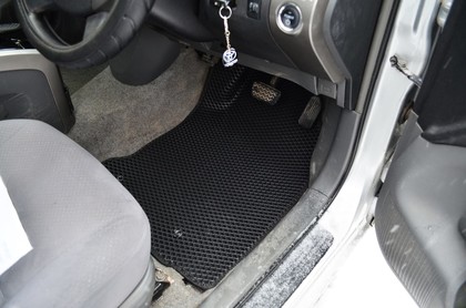 EVA коврики на Toyota Prius (20) 2004 - 2009 в Хабаровске EVA коврики на Toyota Prius (20) 2004 - 2009 в Хабаровске