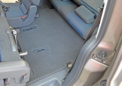 Ворсовые коврики на Volkswagen Caddy (2K) 2003 - 2020 в Хабаровске Ворсовые коврики на Volkswagen Caddy (2K) 2003 - 2020 в Хабаровске