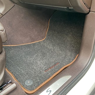 Ворсовые коврики на Porsche Macan I 2013&nbsp;-&nbsp;2025 в Хабаровске