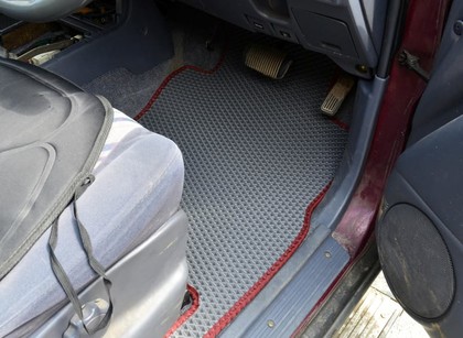 Ворсовые коврики на Toyota Land Cruiser Prado 90 1996&nbsp;-&nbsp;2002 в Хабаровске