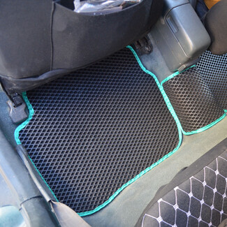 Коврики на Toyota Cynos (L50) 1995&nbsp;-&nbsp;1999 в Хабаровске