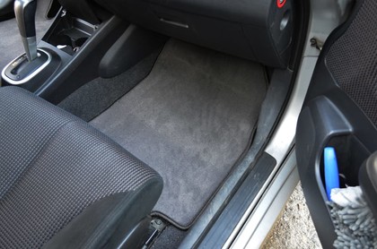 EVA коврики на Nissan Tiida (C11) 2004 - 2014 в Хабаровске EVA коврики на Nissan Tiida (C11) 2004 - 2014 в Хабаровске