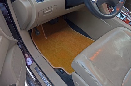Ворсовые коврики на Toyota Highlander II 2007 - 2013 в Хабаровске Ворсовые коврики на Toyota Highlander II 2007 - 2013 в Хабаровске