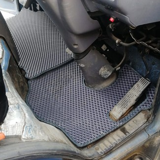 Коврики на Nissan Atlas (F23) 1992&nbsp;-&nbsp;2007 в Хабаровске