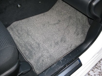 Ворсовые коврики на Toyota Camry (XV50) 2011&nbsp;-&nbsp;2018 в Хабаровске