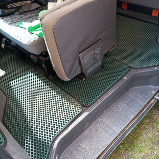 Ворсовые коврики на Mitsubishi Delica 3 1986&nbsp;-&nbsp;1999 в Хабаровске