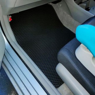 Ворсовые коврики на Honda Insight II 2009 - 2014 в Хабаровске Ворсовые коврики на Honda Insight II 2009 - 2014 в Хабаровске