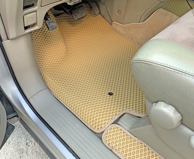 Коврики на Toyota Previa (XR30, XR40) 2000&nbsp;-&nbsp;2007 в Хабаровске